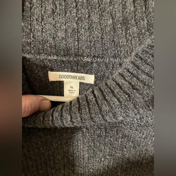 Good threads xl sweater - Picture 3 of 3